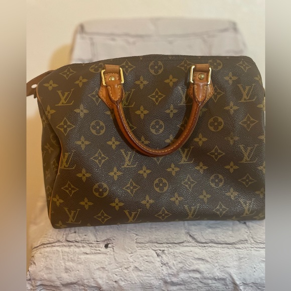 Louis Vuitton Speedy 30 - Picture 1 of 16